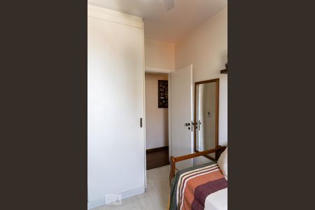 Apartamento à venda com 111m², 3 quartos e 3 vagas Apartamento à venda com 111m², 3 quartos e 3 vagasQuarto