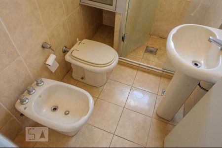 Detalhe banheiro de apartamento à venda com 3 quartos, 90m² em Botafogo, Campinas