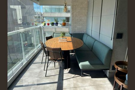 Varanda de apartamento para alugar com 2 quartos, 66m² em Vila Olímpia, São Paulo