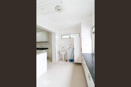 Apartamento para alugar com 125m², 2 quartos e 1 vaga Apartamento para alugar com 125m², 2 quartos e 1 vagaÁrea de serviço