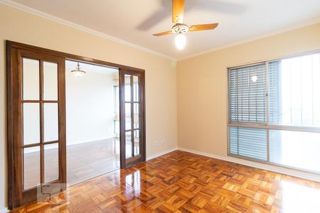 Sala de TV de apartamento para alugar com 2 quartos, 125m² em Sumarezinho, São Paulo