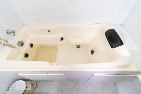 Apartamento para alugar com 125m², 2 quartos e 1 vaga Apartamento para alugar com 125m², 2 quartos e 1 vagaBanheiro da suíte