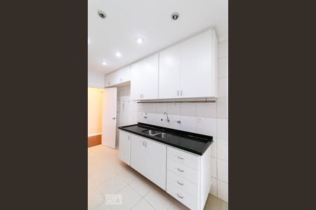 Apartamento para alugar com 125m², 2 quartos e 1 vaga Apartamento para alugar com 125m², 2 quartos e 1 vagaCozinha