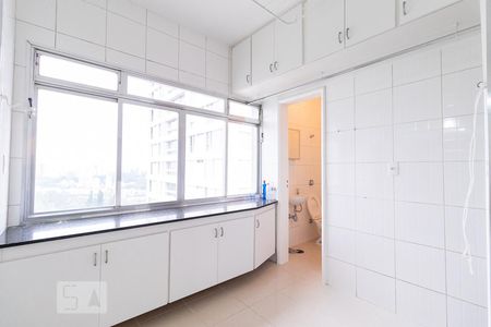 Apartamento para alugar com 125m², 2 quartos e 1 vaga Apartamento para alugar com 125m², 2 quartos e 1 vagaÁrea de serviço
