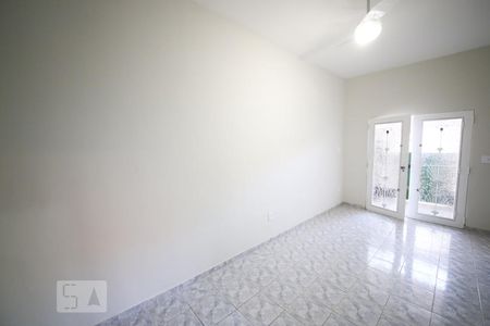 Sala de casa à venda com 2 quartos, 111m² em Santa Rosa, Niterói