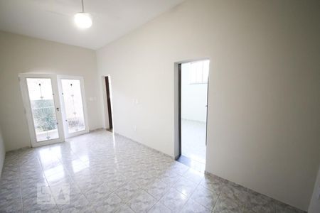 Casa à venda com 111m², 2 quartos e sem vagaSala