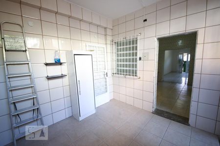 Casa à venda com 111m², 2 quartos e sem vagaÁrea de Serviço