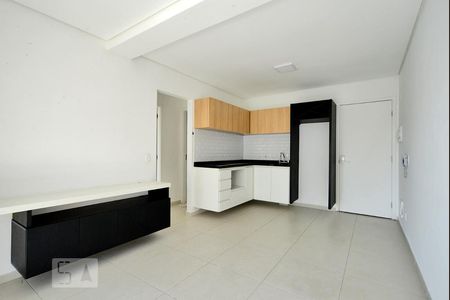Sala/Cozinha de apartamento para alugar com 1 quarto, 40m² em Vila Pompéia, São Paulo