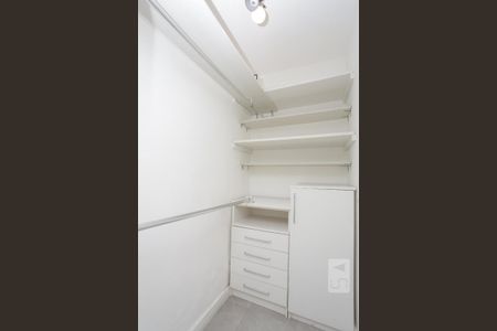 Closet de apartamento para alugar com 1 quarto, 70m² em Copacabana, Rio de Janeiro