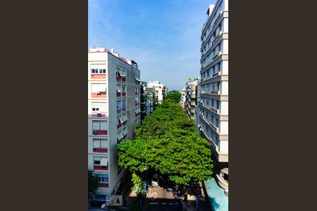 Vista da Suíte 1 de apartamento para alugar com 2 quartos, 70m² em Leblon, Rio de Janeiro