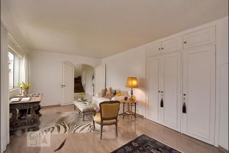 Apartamento à venda com 590m², 4 quartos e 4 vagasSala