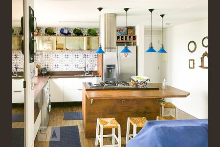 Sala/Cozinha de apartamento à venda com 2 quartos, 67m² em Vila Valparaíso, Santo André
