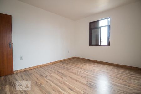 Dormitório de apartamento à venda com 3 quartos, 97m² em Floresta, Porto Alegre