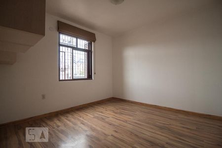 Dormitório 3 de apartamento para alugar com 3 quartos, 97m² em Floresta, Porto Alegre
