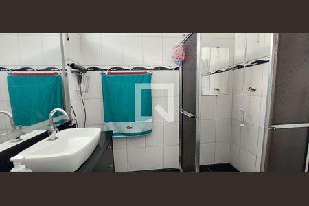 Casa para alugar com 210m², 3 quartos e 2 vagasBanheiro 2