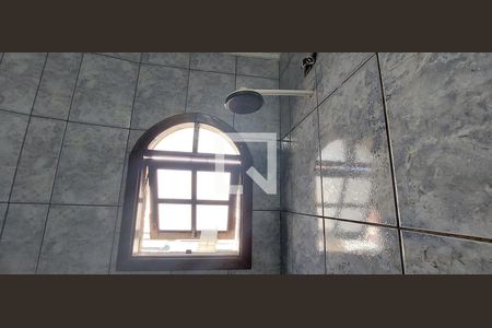 Casa para alugar com 210m², 3 quartos e 2 vagasBanheiro Quarto 1 suíte