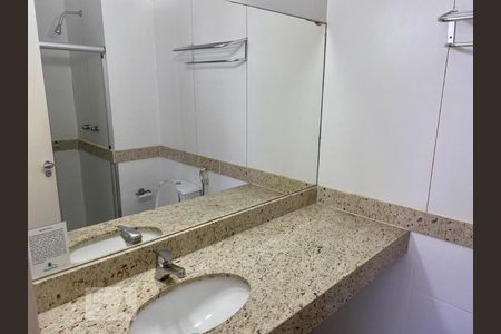 Banheiro de kitnet/studio para alugar com 1 quarto, 36m² em Vila da Serra, Nova Lima