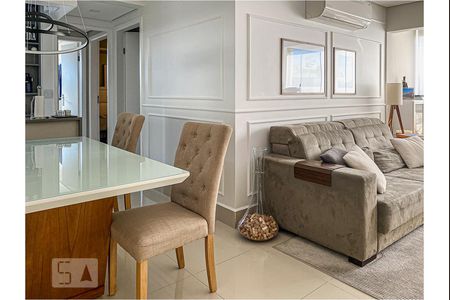 Apartamento à venda com 64m², 2 quartos e 1 vagaSala