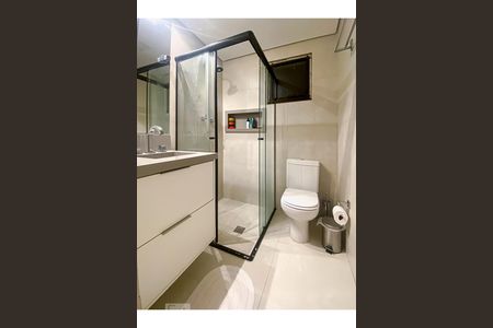 Primeiro banheiro de apartamento para alugar com 2 quartos, 64m² em Vila Olímpia, São Paulo