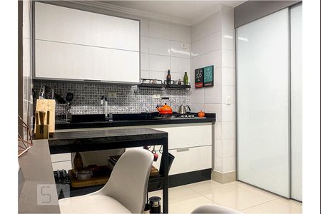 Apartamento à venda com 64m², 2 quartos e 1 vagaCozinha