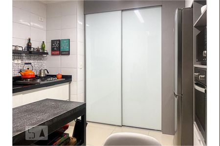 Apartamento à venda com 64m², 2 quartos e 1 vagaCozinha