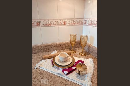 Apartamento à venda com 80m², 3 quartos e 2 vagas Apartamento à venda com 80m², 3 quartos e 2 vagasDetalhe cozinha