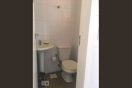 Banheiro - Serviço de apartamento para alugar com 2 quartos, 72m² em Centro, Florianópolis