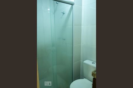 Banheiro de apartamento para alugar com 3 quartos, 74m² em Itaquera, São Paulo