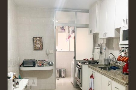 Apartamento à venda com 101m², 3 quartos e 2 vagasCozinha