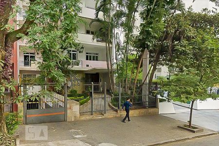 Apartamento para alugar com 120m², 1 quarto e 1 vaga Apartamento para alugar com 120m², 1 quarto e 1 vagaFachada