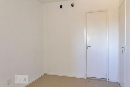 Suíte de apartamento para alugar com 2 quartos, 50m² em Protásio Alves, Porto Alegre