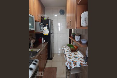 Apartamento para alugar com 66m², 2 quartos e 2 vagasCozinha