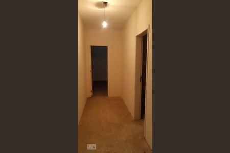 Casa à venda com 119m², 3 quartos e 2 vagasCorredor