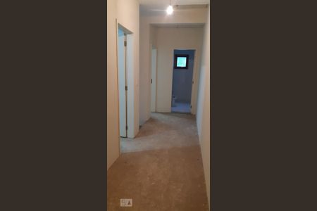 Casa à venda com 119m², 3 quartos e 2 vagasCorredor 