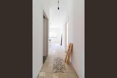Corredor de apartamento para alugar com 2 quartos, 81m² em Sumarezinho, São Paulo