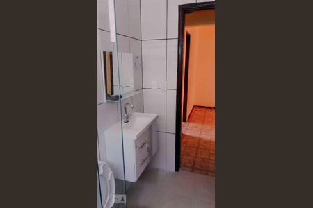 Banheiro de apartamento para alugar com 2 quartos, 52m² em Demarchi, São Bernardo do Campo