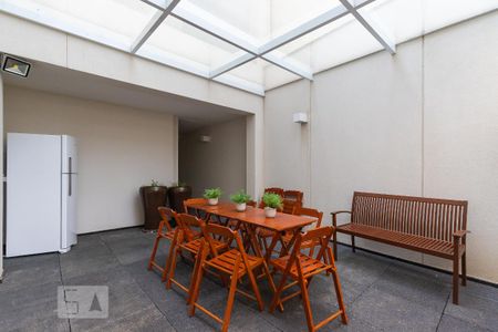 Studio para alugar com 44m², 1 quarto e 1 vaga Studio para alugar com 44m², 1 quarto e 1 vagaÁrea comum - Churrasqueira