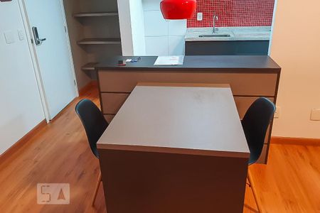 Sala de kitnet/studio para alugar com 1 quarto, 44m² em Vila Lídia, Campinas