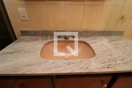 Apartamento à venda com 120m², 3 quartos e 3 vagasBanheiro Social