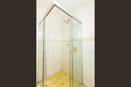 Banheiro de apartamento para alugar com 1 quarto, 50m² em Cristal, Porto Alegre