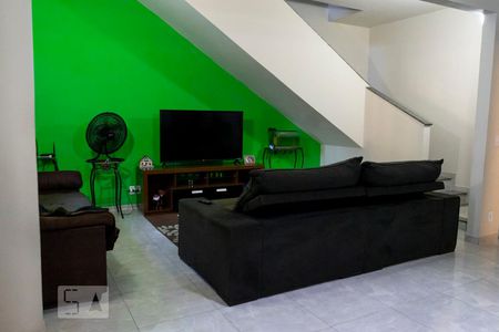 Sala de casa para alugar com 3 quartos, 322m² em Braz de Pina, Rio de Janeiro