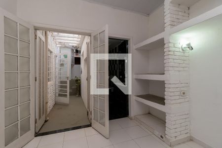 Casa à venda com 300m², 4 quartos e 2 vagasQuarto3 - suíte
