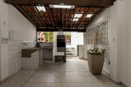 Casa à venda com 300m², 4 quartos e 2 vagasChurrasqueira