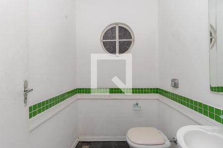 Casa à venda com 300m², 4 quartos e 2 vagasLavabo