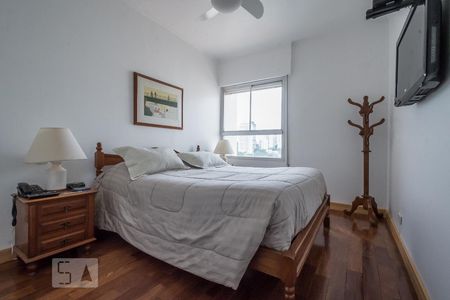 Apartamento à venda com 240m², 3 quartos e 2 vagasSuíte 