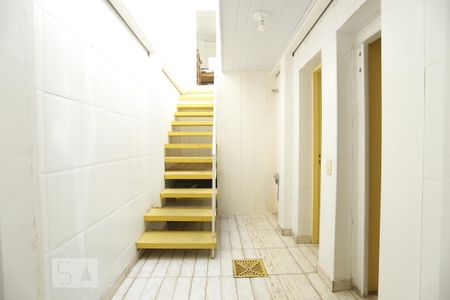 Casa para alugar com 180m², 3 quartos e 1 vagaEscada