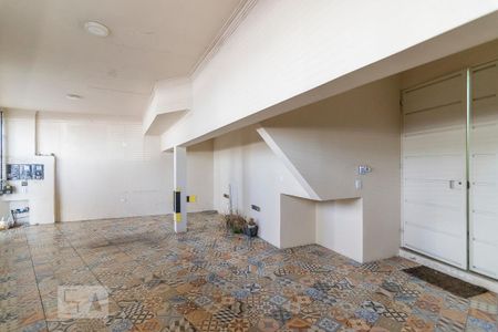 Casa à venda com 270m², 3 quartos e 4 vagas Casa à venda com 270m², 3 quartos e 4 vagasGaragem