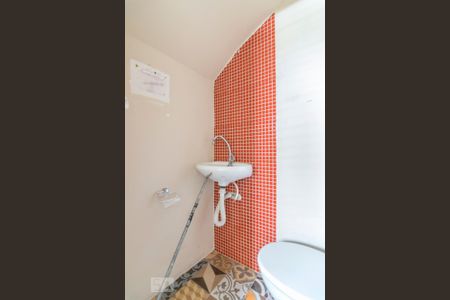 Casa à venda com 270m², 3 quartos e 4 vagas Casa à venda com 270m², 3 quartos e 4 vagasBanheiro de Serviço