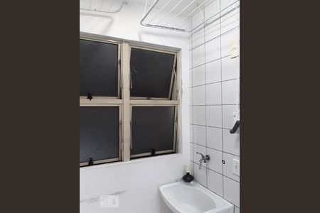 Área de Serviço de apartamento para alugar com 2 quartos, 63m² em Vila Isa, São Paulo