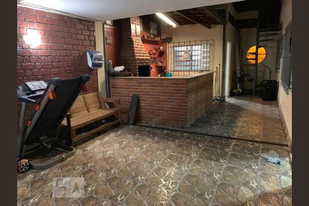 Casa à venda com 240m², 3 quartos e 3 vagas Casa à venda com 240m², 3 quartos e 3 vagasGaragem